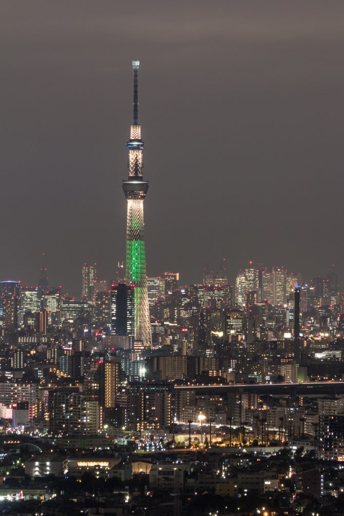 東京スカイツリーのライトアップがクリスマス仕様に